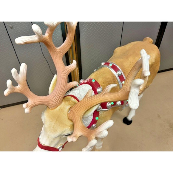 RARE Home Depot 4.5 ft LED Blow-mold ONE LARGE VIRAL Reindeer Holiday Decoration - Picture 8 of 16